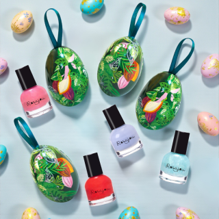 copy of Pretty Easter eggs Rabbit